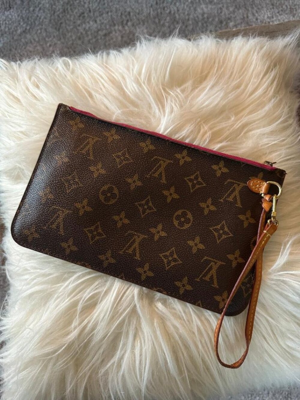 Louis Vuitton Neverfull GM Monogram tote - Picture 11 of 16